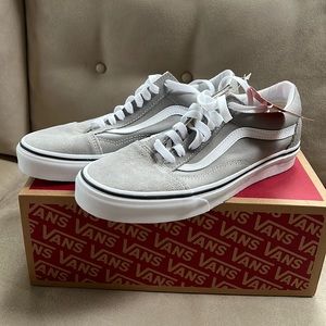 Vans Gray Old Skool sneakers canvas and suede Men’s 7, Women’s 8.5